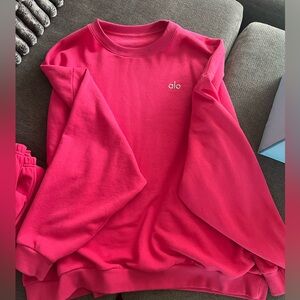 Alo hot pink 

In good condition worn once